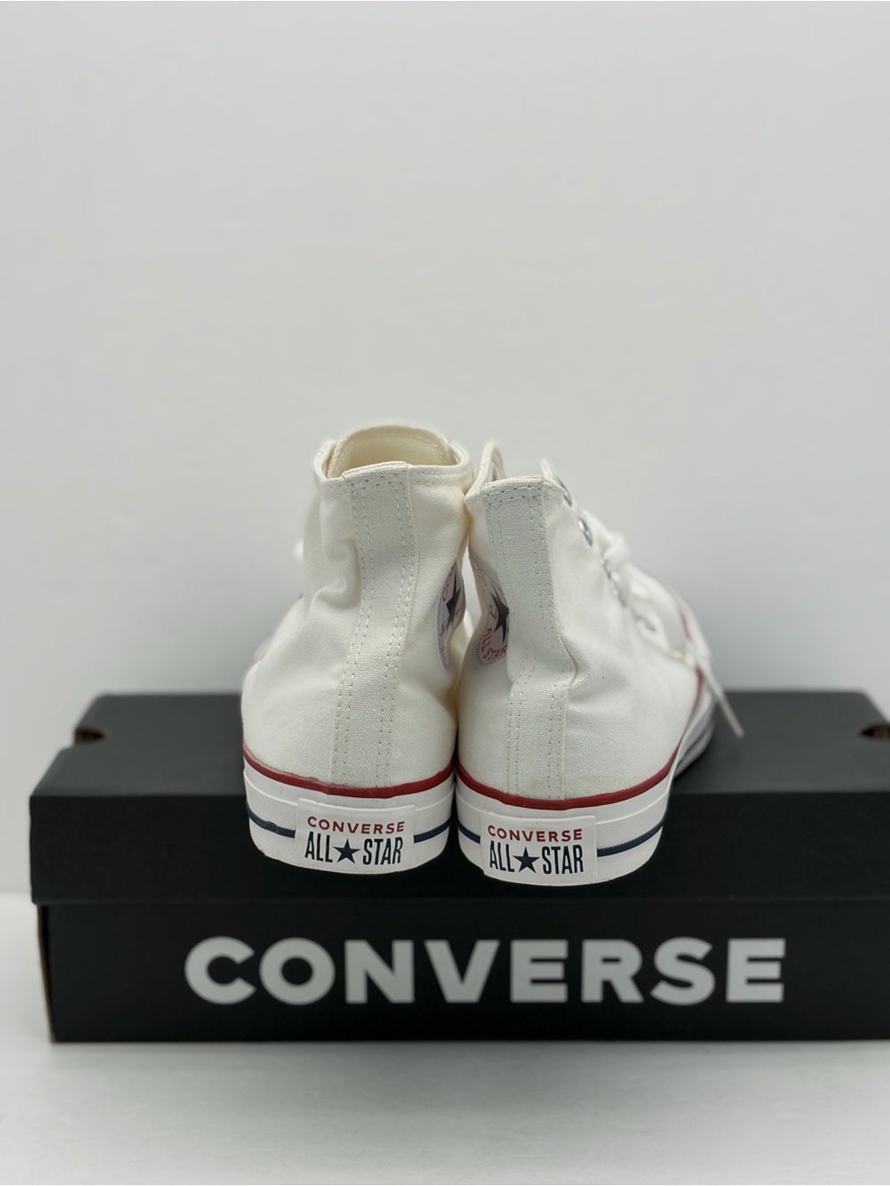 Converse Men’s Unisex White High Top Sneakers with Red & Navy Accents - Picture 5 of 13